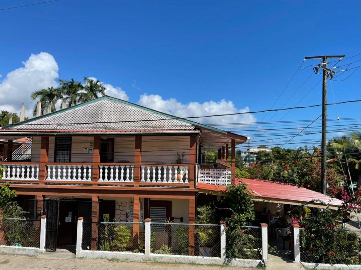 Saint Charles Inn, Belize Central America Punta Gorda Zewnętrze zdjęcie