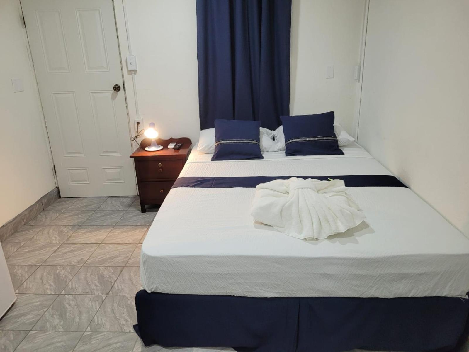 Saint Charles Inn, Belize Central America Punta Gorda Zewnętrze zdjęcie
