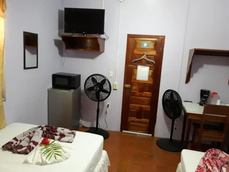 Saint Charles Inn, Belize Central America Punta Gorda Zewnętrze zdjęcie