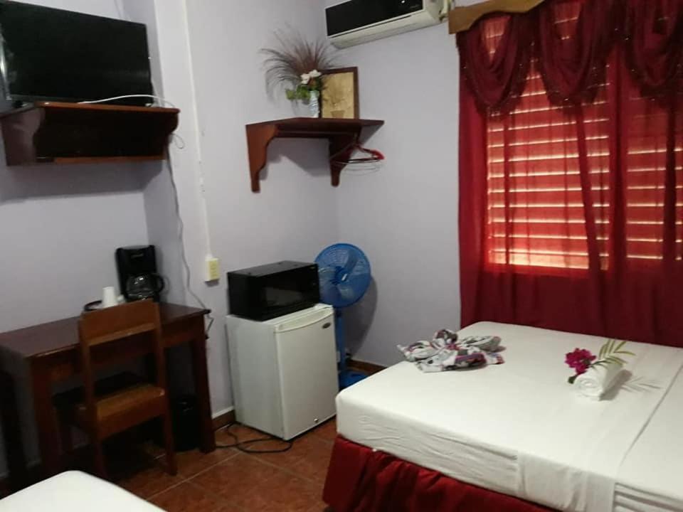 Saint Charles Inn, Belize Central America Punta Gorda Zewnętrze zdjęcie