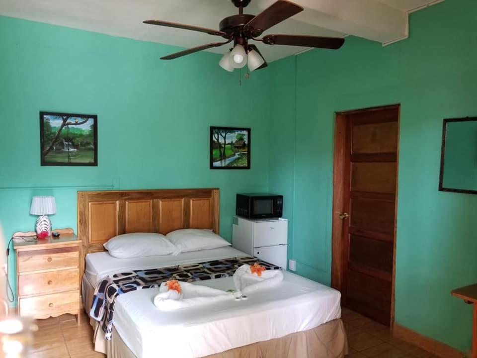 Saint Charles Inn, Belize Central America Punta Gorda Zewnętrze zdjęcie